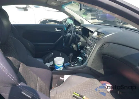 2011 Hyundai Genesis 2.0T z USA, uszkodzony, nr VIN KMHHT6KD5BU055872